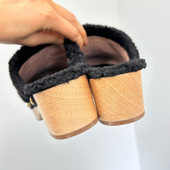 ⛔️SOLD⛔️J. Crew Black Sherpa Wooden Clogs Round Toe Mules Slip ons Size 8.5 - Picture 7 of 9
